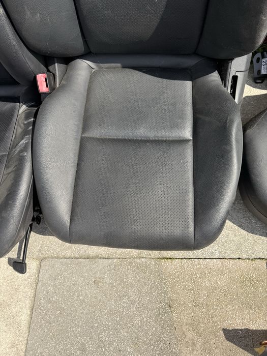 Кожен салон за Mercedes-Benz W204 комби със забележка ном 500