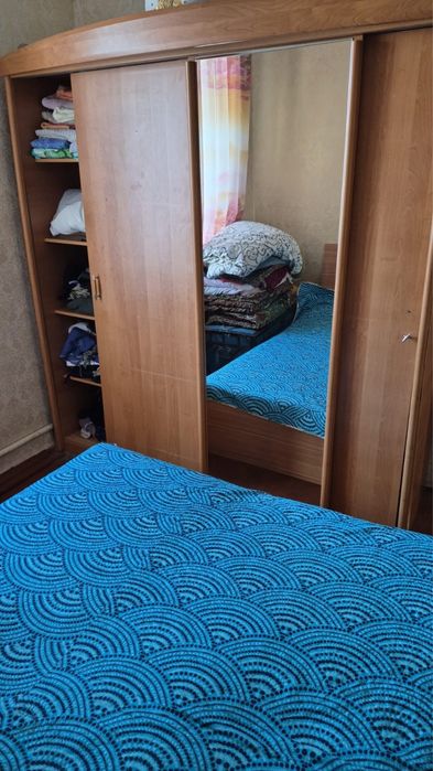 Продаётся спальный гарнитур