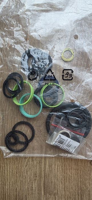 Super-kitul Instalatorilor: Lot Piese Sanitare, PVC, Garnituri & Perla