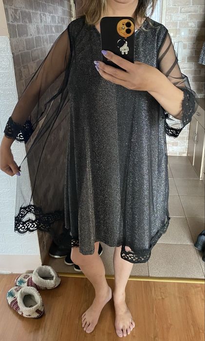 Официална черна рокля