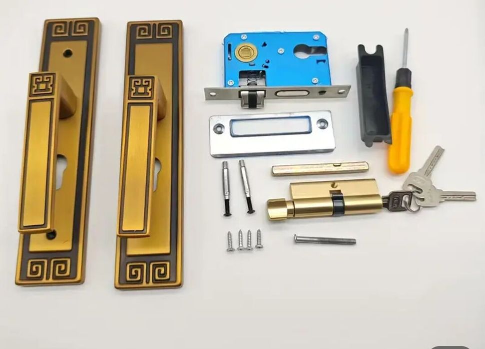 Замок врезной дверной