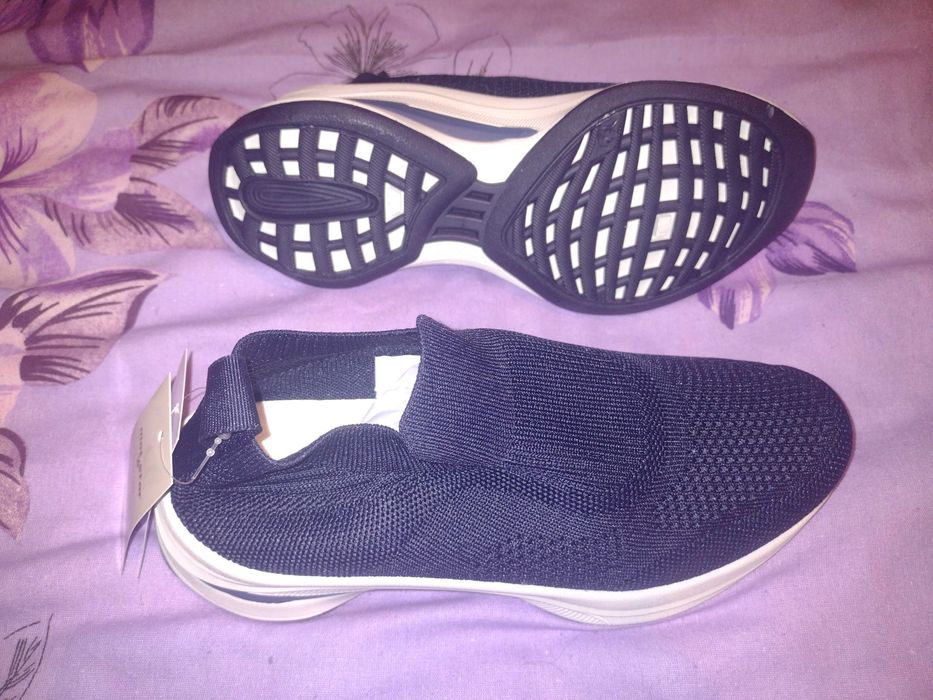 Нови дамски маратонки 39 номер