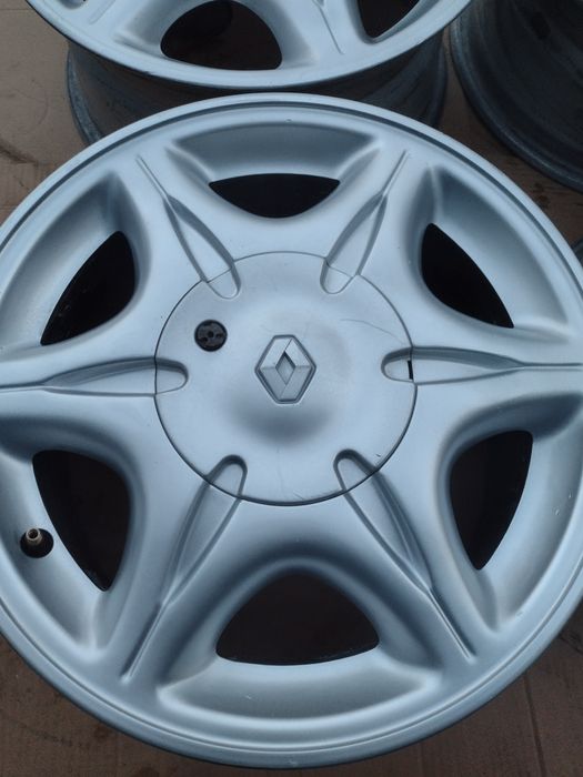 Оригинални 15-4х100 6j ET50 Рено Клио 3