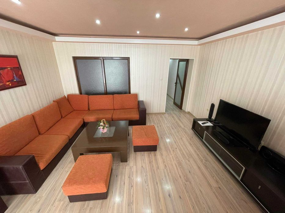 Дава се под наем Тристаен апартамент в Бургас, Лазур - 100 кв.м за 612 € - Снимка #6