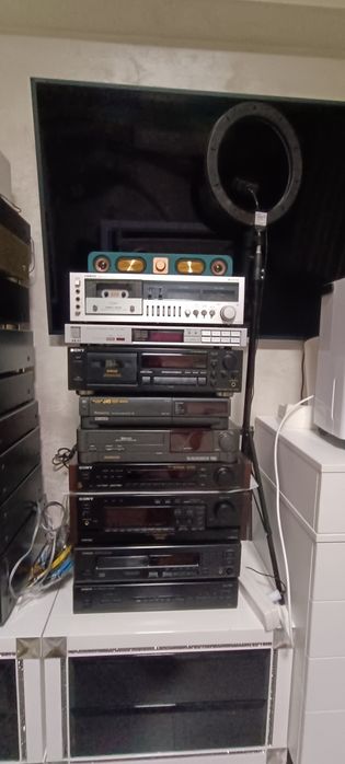 Vînd  aparatura audio