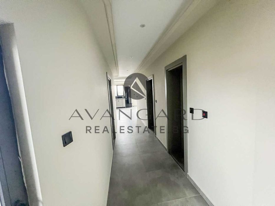 Продава се Четиристаен апартамент в Пловдив, Кършияка - 123 кв.м за 1248 €/кв.м - Снимка #9