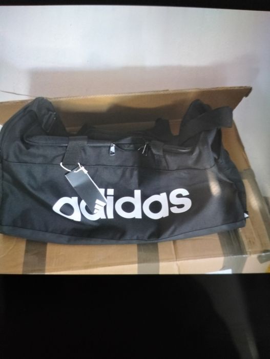 Genti Adidas originanale