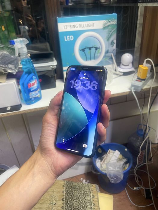 11 pro 256gb 71 akb минусов нет