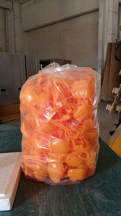 Чашка поднипельний для броллеров птицы