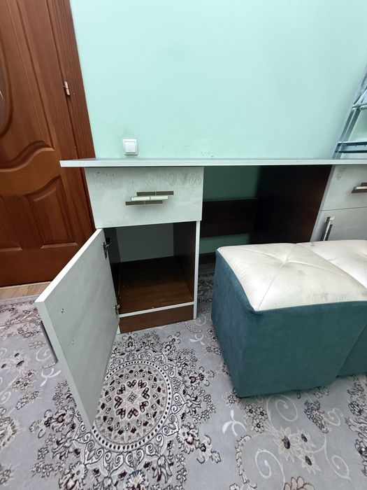 Парта детский  стол и стулья