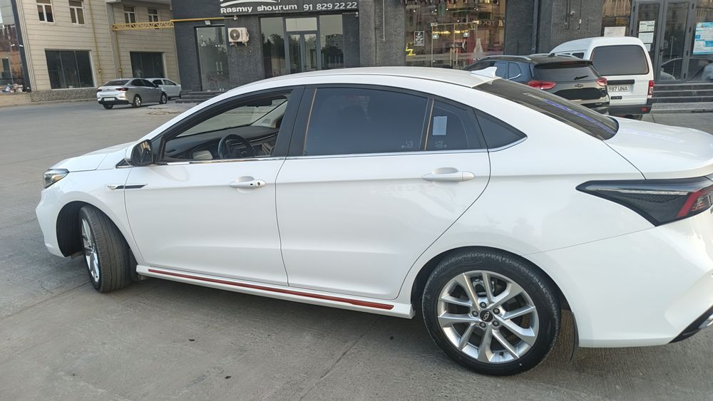 Chery sotiladi prapanda