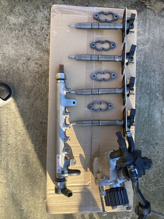 Turbina injectoare egr ambreaj clapeta piese motor  20 tdi euro 5