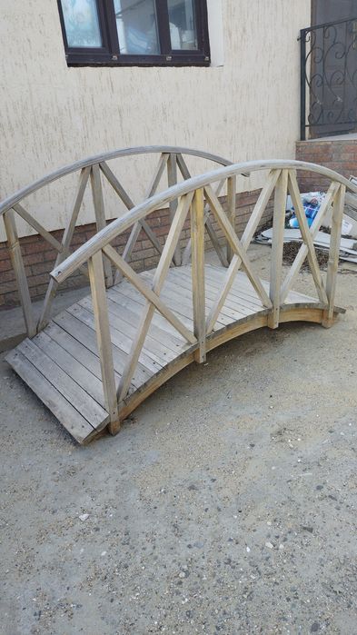 Продам мостик деревянный сад