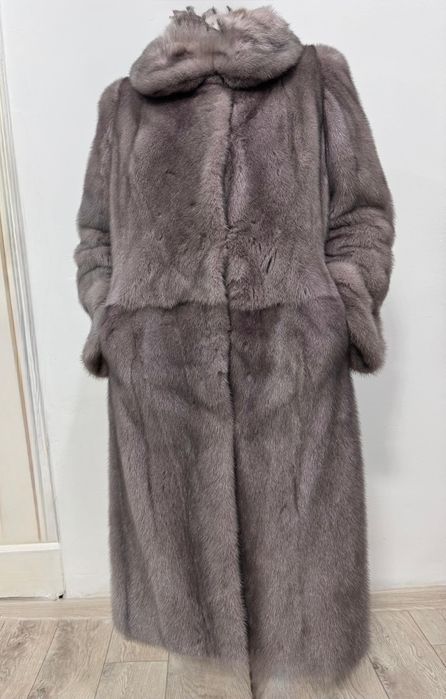 Продается Шуба норковая