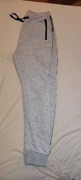 Ватиран анцунг с ластик на глезена!