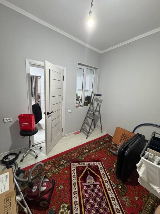 Срочно продается свой дом в общем дворе в Мирабадской районе