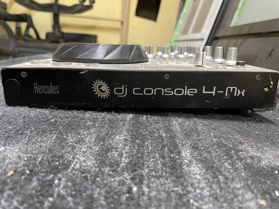 Пульт диджейский