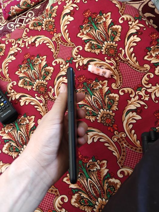 Samsung A12 продам