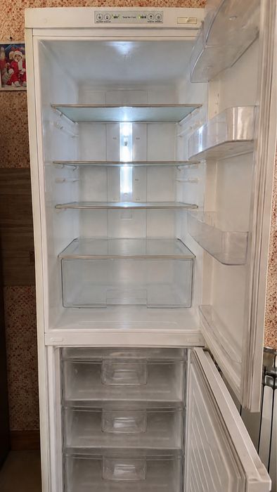 холодильник и микроволновка LG