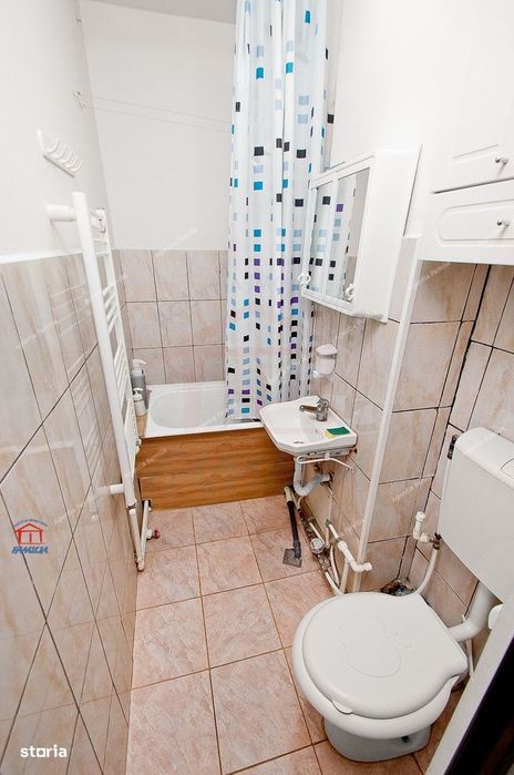 Apartament 2 camere decomandate, Micro 19 etaj 7/10, vedere panoramică