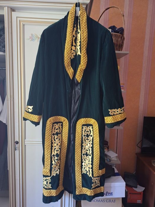 Национальный чапан