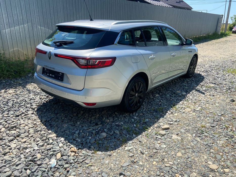 Renault Megane 4 / euro 6 / navigație  / senzori parcarea  / km 76.474 /