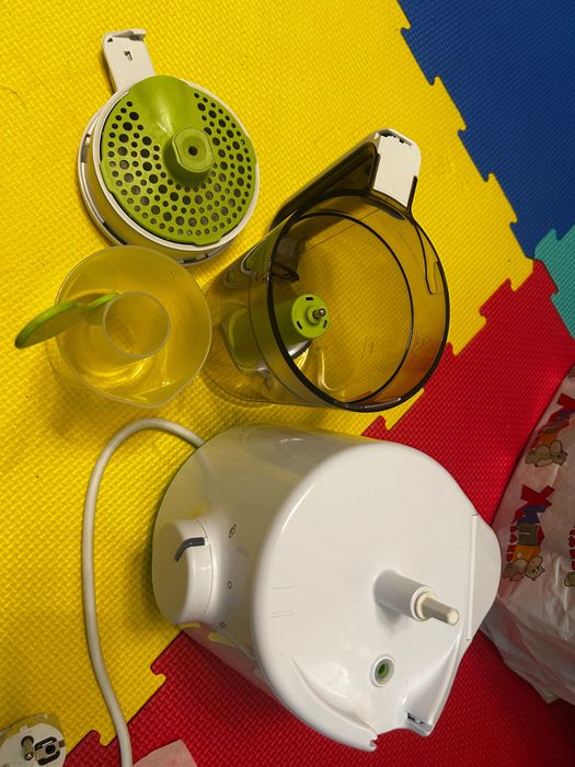 Уред за приготвяне на бебешка храна