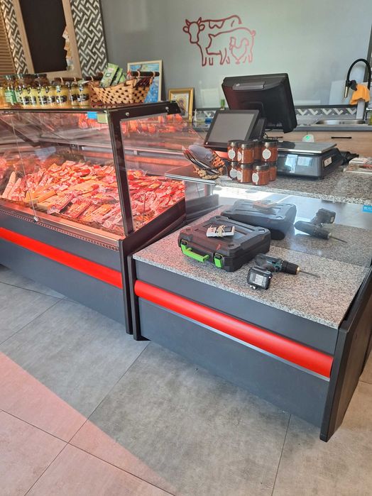 Витрини за колбаси, млечни и сладкарски  продукти