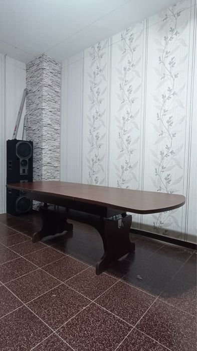 Холна разтегателна маса