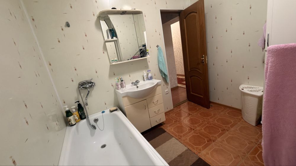 Продам 2х комн квартиру
