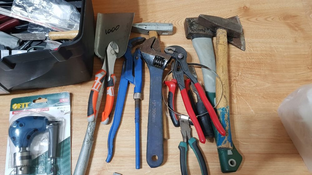 Ящик с инструментом