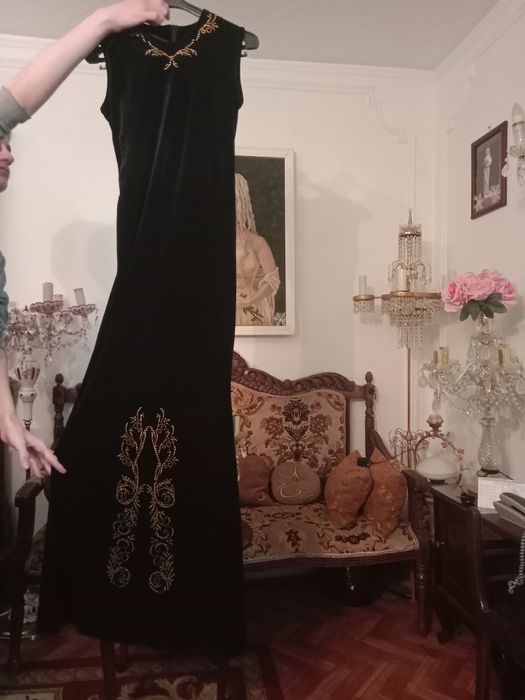 Продам вечернее велюровые платье