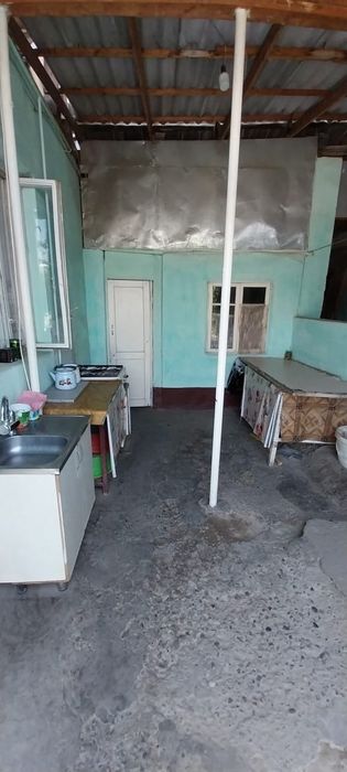 Uy sotiladi bektemir tumanida