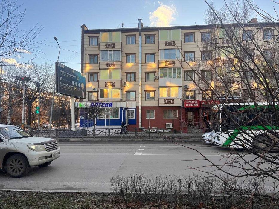 Продам 1 ком в центре города