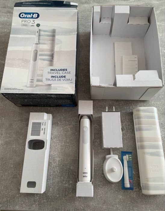 Periuta dinti Oral-B