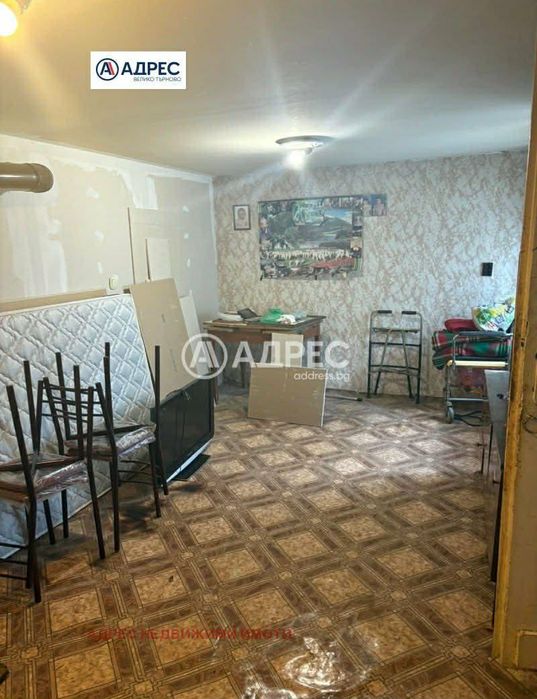 Продава се двоетажна къща в село Хотница