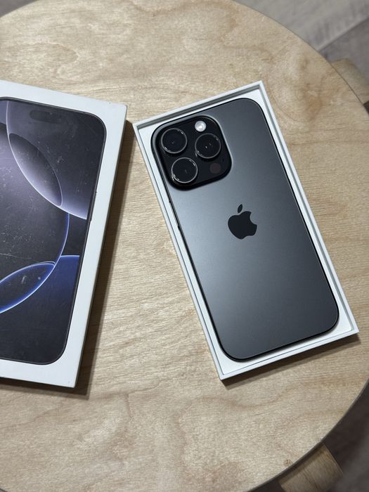  iPhone 16pro 5G 1TB black titanium в идеальном сост.