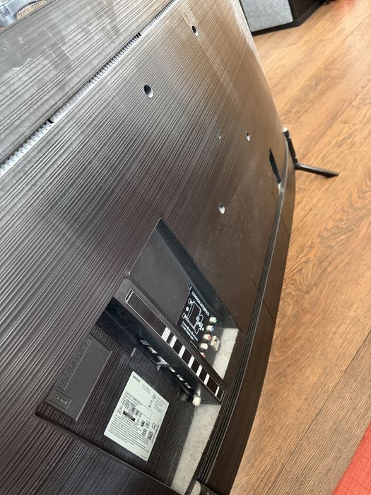 Televizor Samsung 4K curbat 126 cm