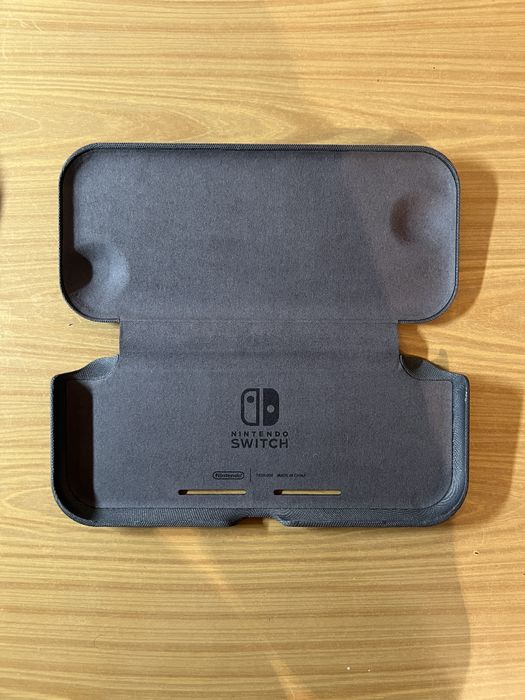 Flip Case и Переносные чехлы для Switch