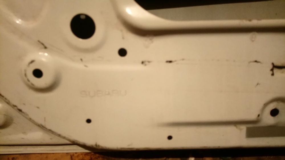 Продам дверь на субару XV от2017