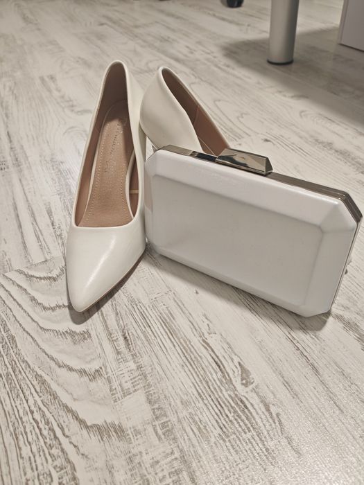 Бална къса бутикова рокля .