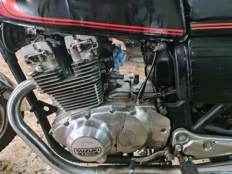 Motocicleta istorica Suzuki GS450 1981