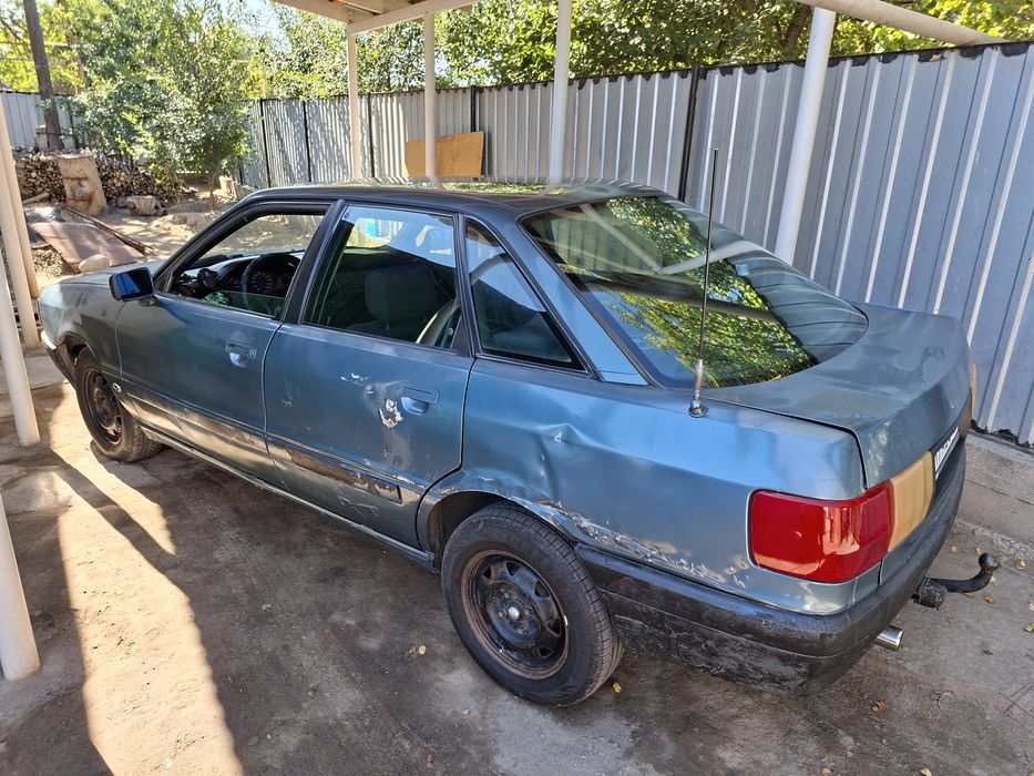 Продам Ауди 80/ 1,8 монотроник