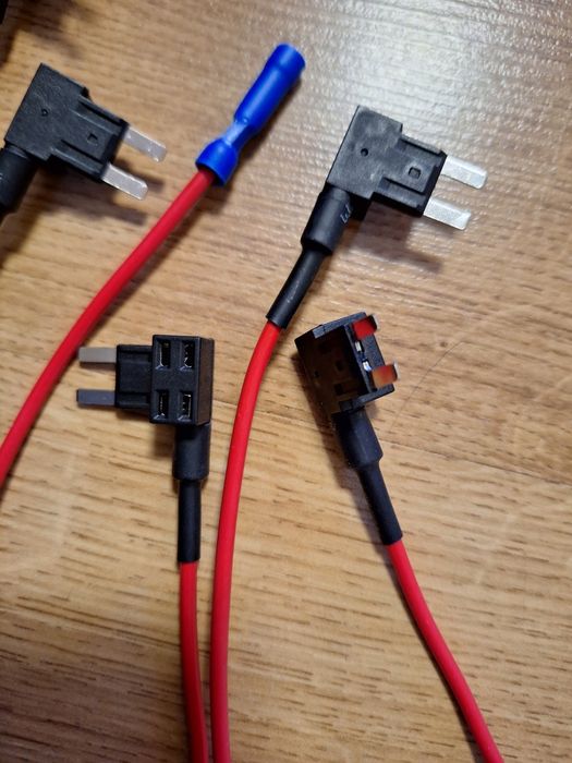 допълнителен държач за предпазители 9 бр.