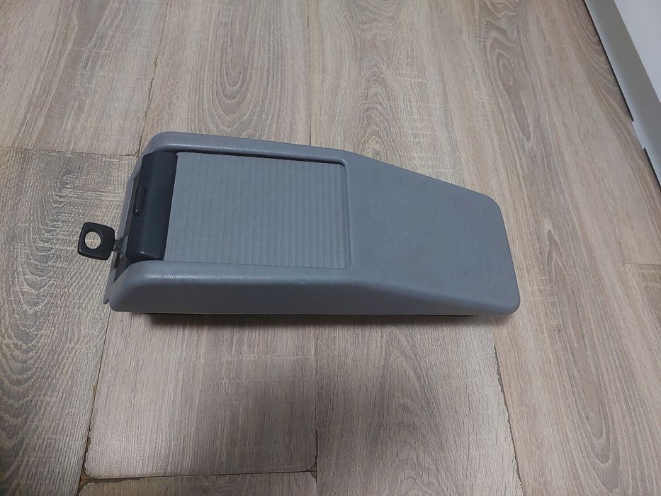 Хлебница мерседес 124