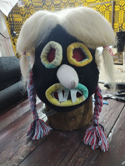 Măști tradiționale de băbuță