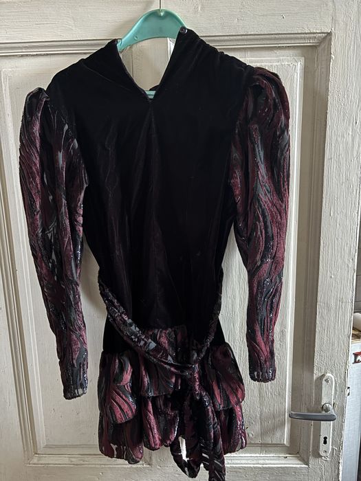 Продавам бална рокля