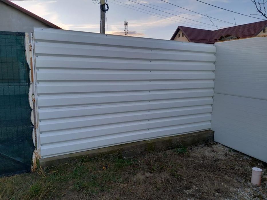 Tablă Cutată T 35P pentru fațade de gard 9002 alb lustro