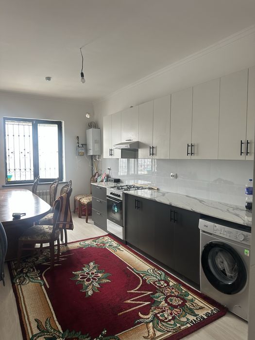 Srochno sotiladi 3 hona 80 kv