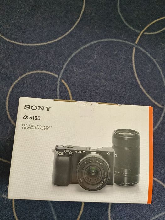 Sony A6100 kit 16-50mm + 55-210mm filmare 4K